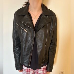 Stylish Black Leather Jacket
